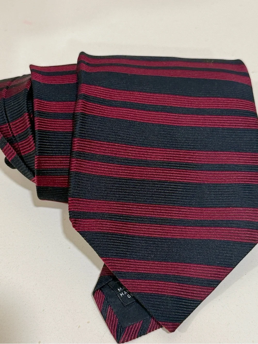 Gucci Paolo Crest silk neck tie  Burgundy & Black striped made in Italy vintage